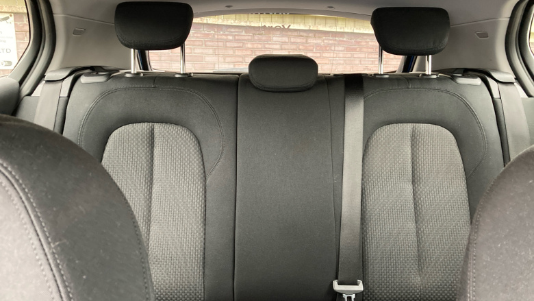 BMW 1 Series 116d SE 5dr Step Auto Diesel Hatchback